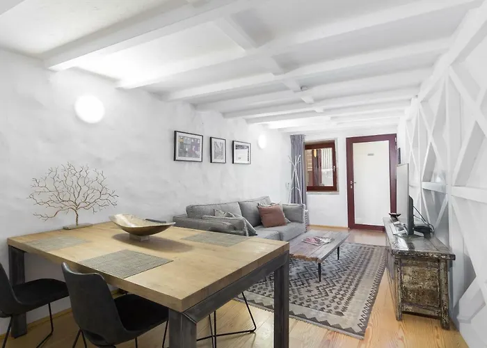 Apartment Viva Caldeireiros Old Town